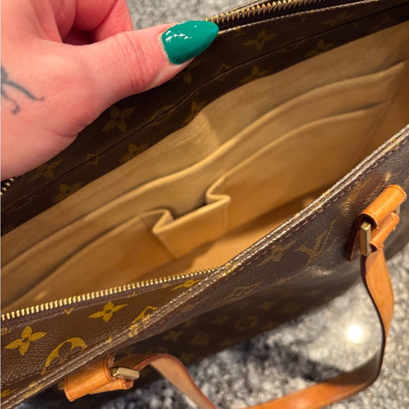 Louis Vuitton Monogram Canvas Luco Tote Bag (AUTHENTIC) - Picture 7 of 12